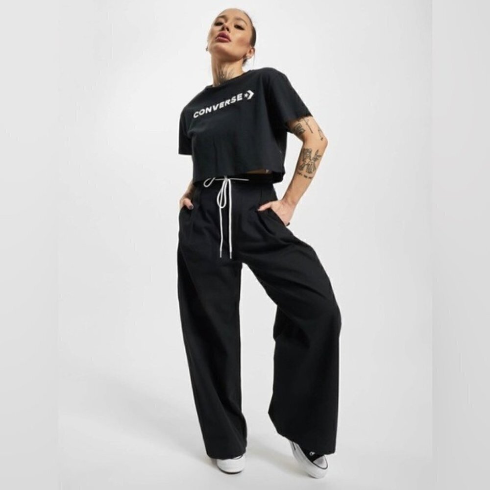 Converse black Puff Logo Cropped T-Shirt NWT NEW medium